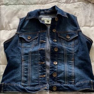 Jean Vest